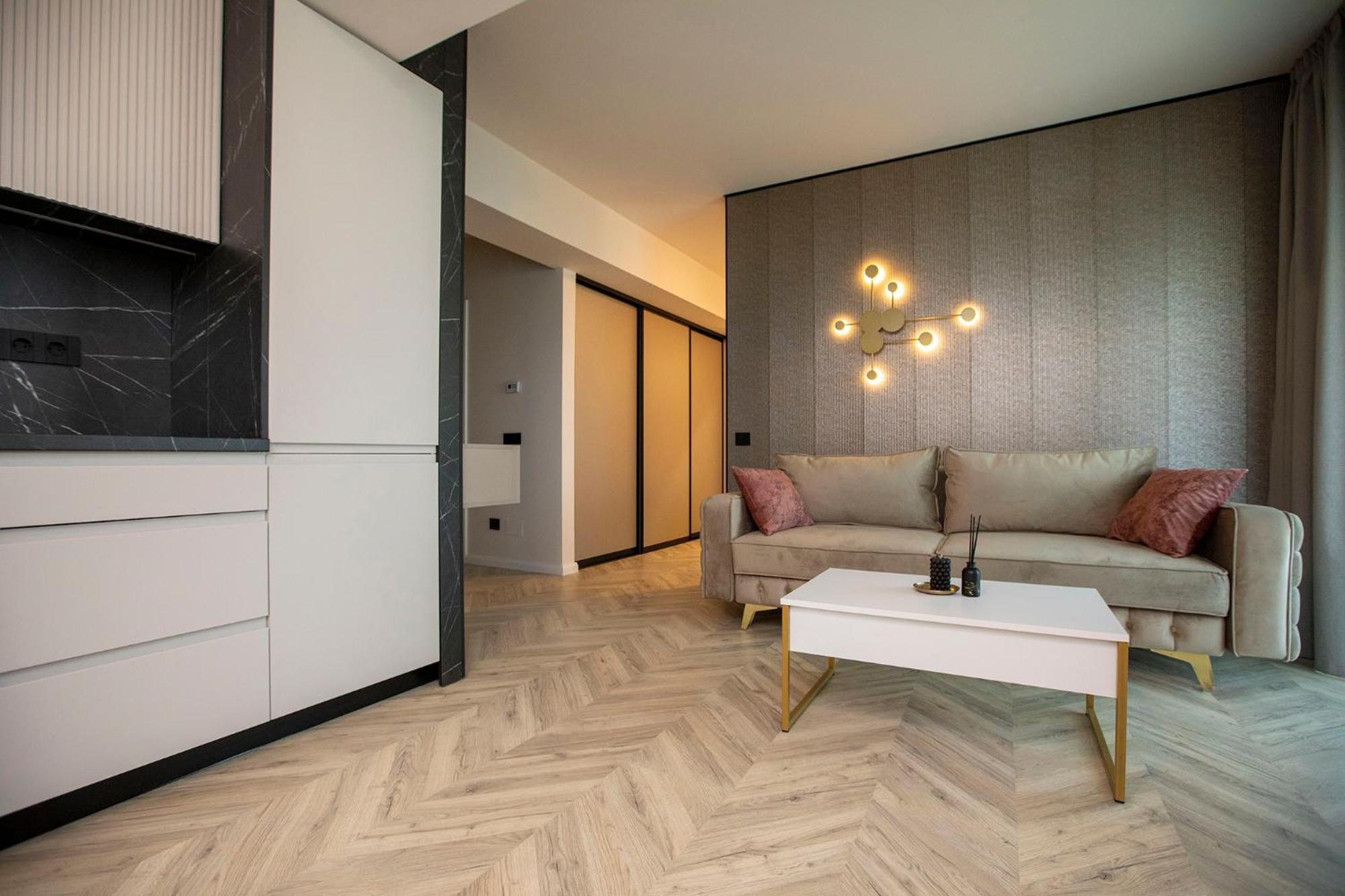 Boudoir 139 Apartments City Tower -18Th Floor Cluj-Napoca Eksteriør billede